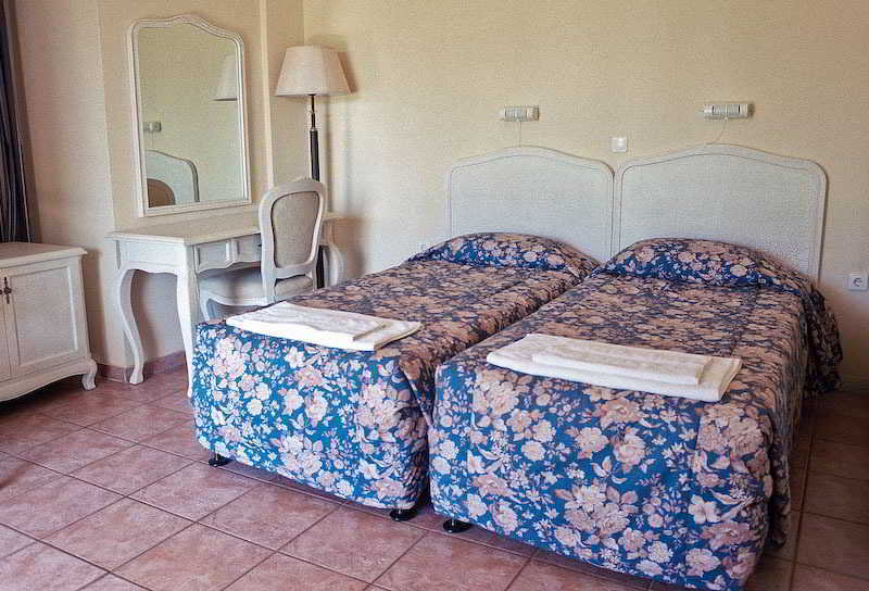 Efrosini Village 3*